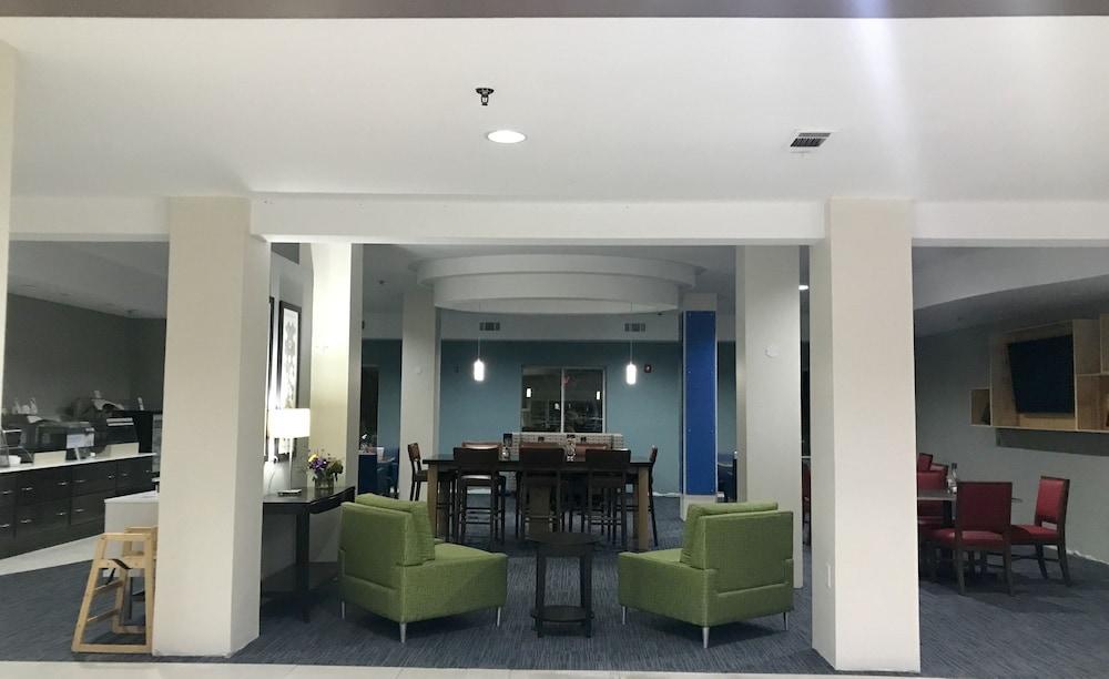 Holiday Inn Express Hotel Winona North By Ihg Екстериор снимка