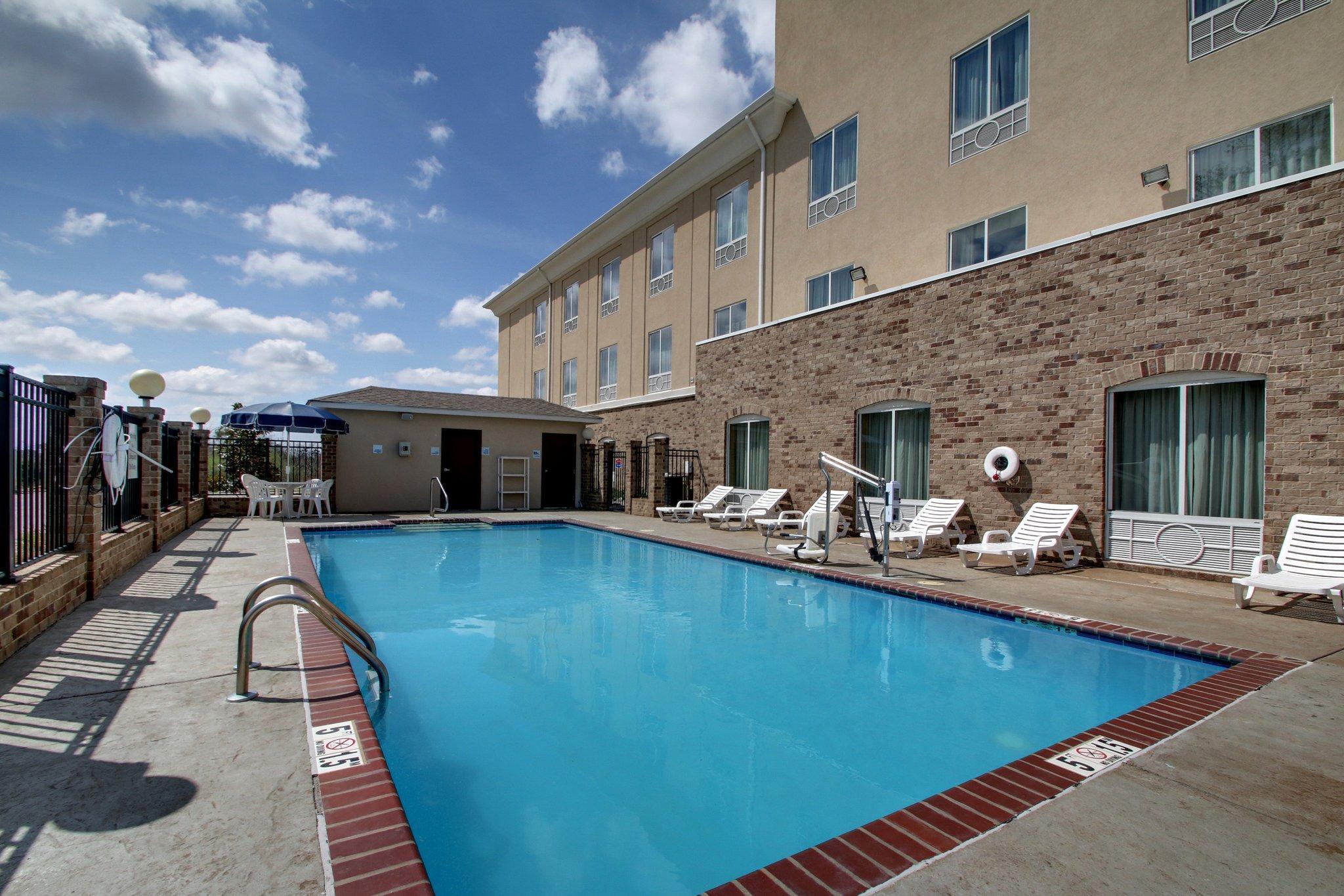 Holiday Inn Express Hotel Winona North By Ihg Екстериор снимка